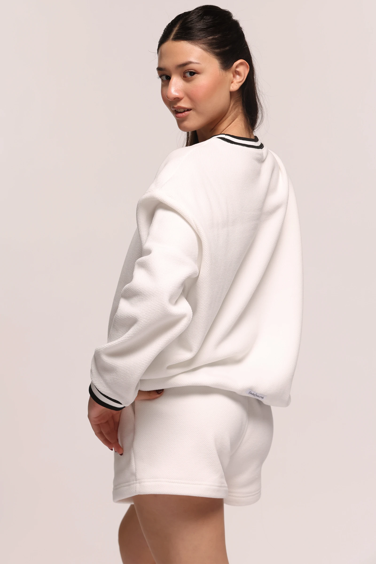 Echo Black & White Sweatshirt